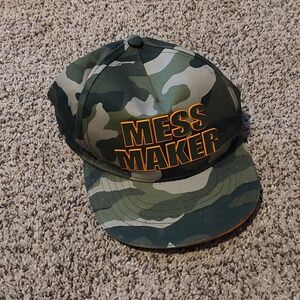 Toddler boys mess maker hat